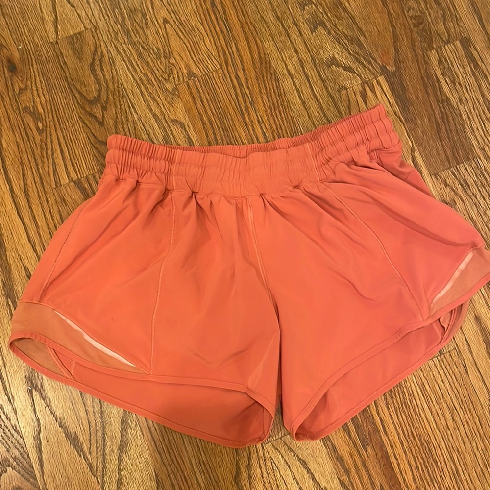lululemon size 10 shorts! 4”!
